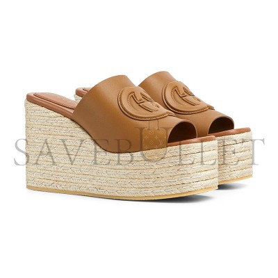 GUCCI WOMEN'S INTERLOCKING G SANDAL 817212